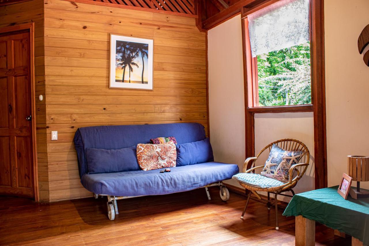 Chalet Y Cabinas Hibiscus Cahuita Eksteriør bilde