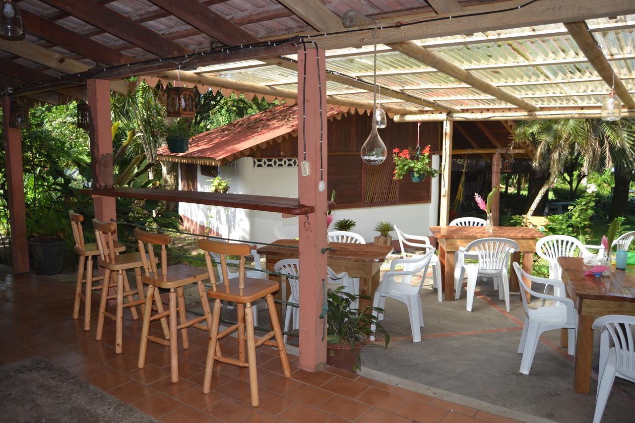 Chalet Y Cabinas Hibiscus Cahuita Eksteriør bilde