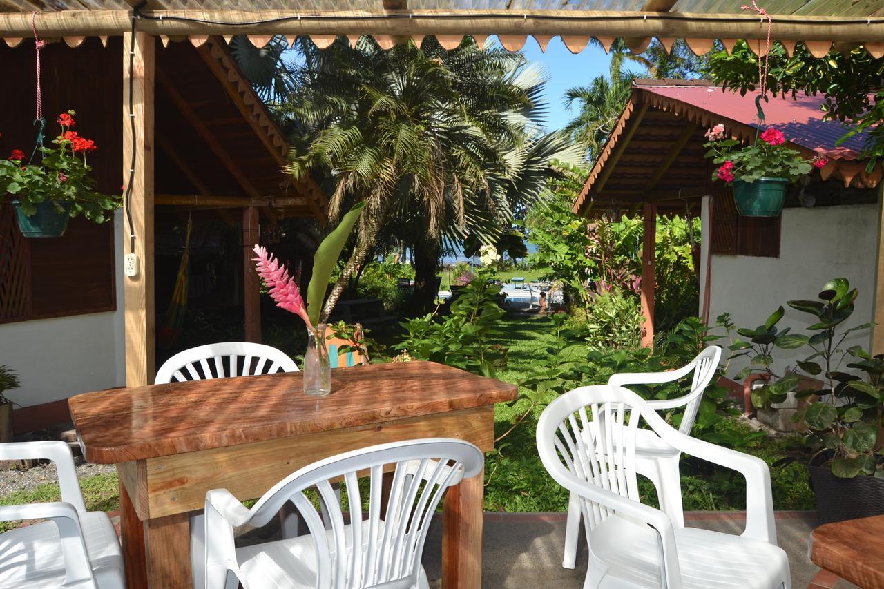 Chalet Y Cabinas Hibiscus Cahuita Eksteriør bilde